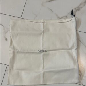 Vince Cream Storage Bag